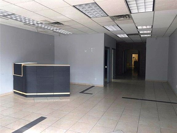 2nd image of 4022 Hylan Blvd