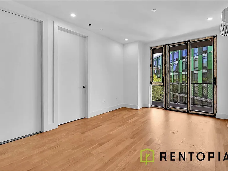 5 Withers St #6D — Photo 11