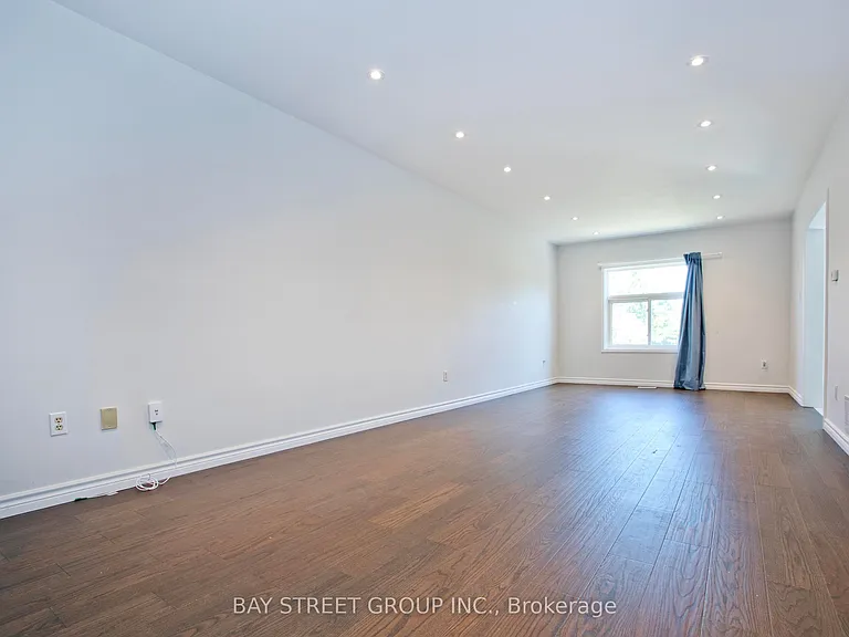 22 Taos Ct — Photo 21
