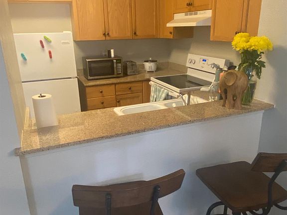 3rd image of 1333 N Camino Alto APT 129