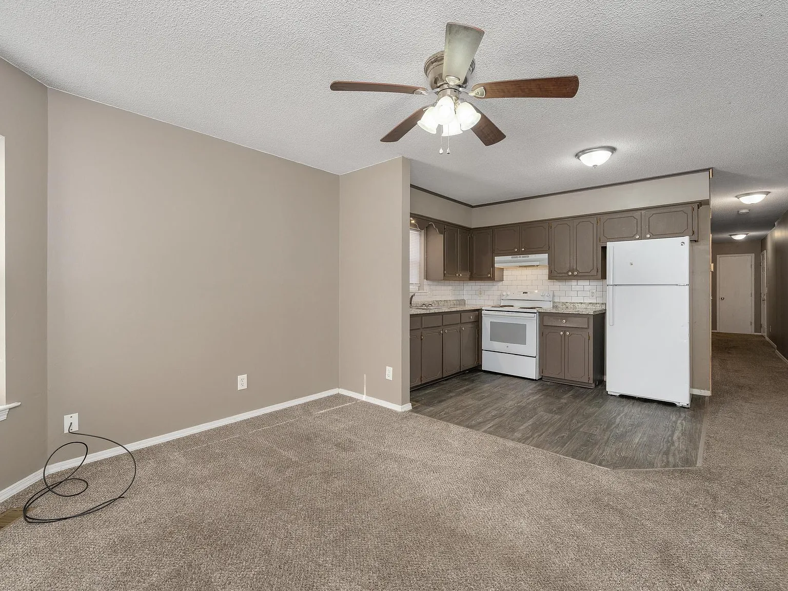 2 bed, 720 sqft, $825 — Photo 4