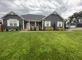 755 Pleasant Meadow Ln, Bowling Green, KY 42101