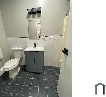 22 Croton Ave #1 — Photo 2