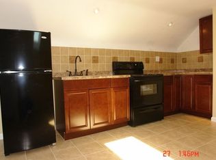 155 Remington St, Bridgeport, CT 06610
