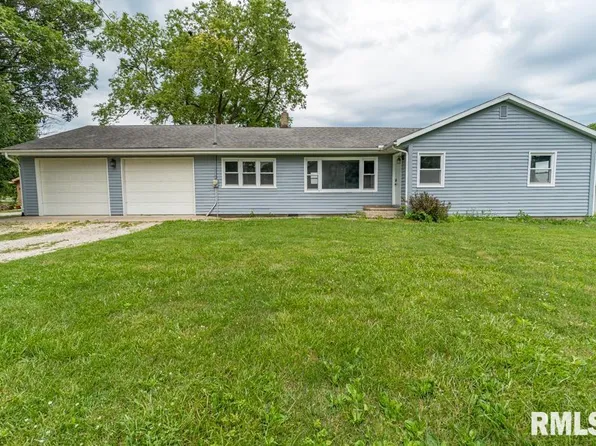 106 W South St, Arrowsmith, IL 61722