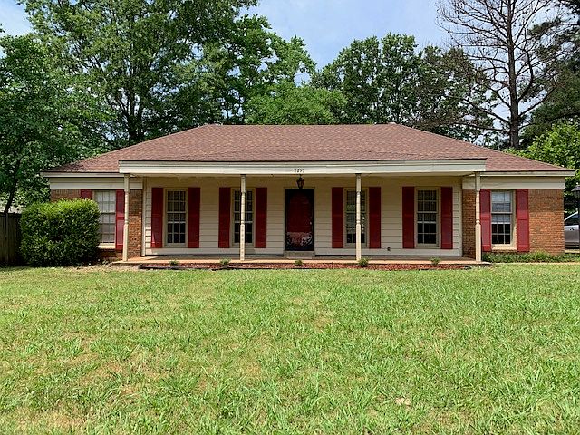 1st image of 2295 Eastover Dr