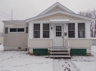 155 E Martin St, Amherst, OH