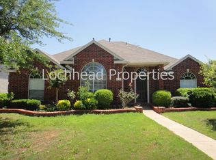 812 Yosemite Trl, Mesquite, TX 75149
