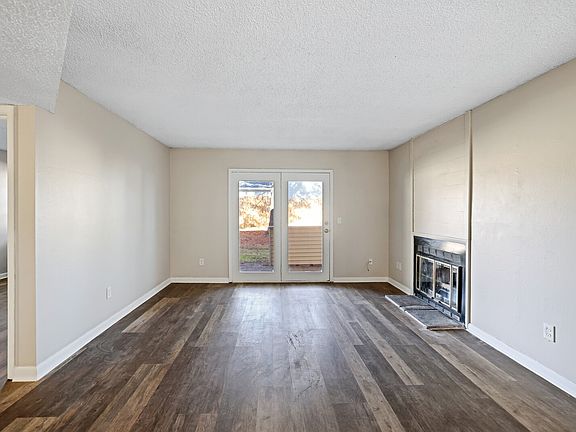 4th image of 102 General Jackson Ln