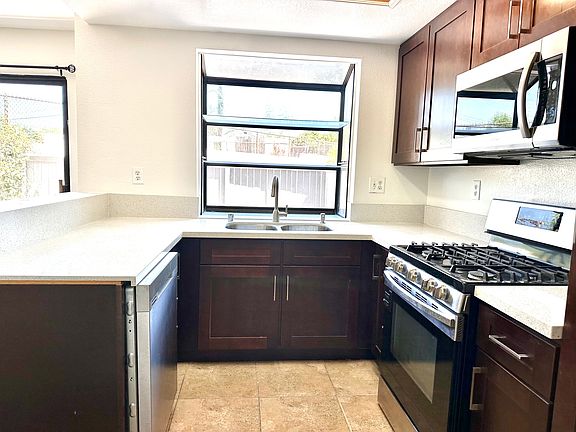 4th image of 1210 S Barranca Ave APT A