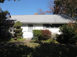 81 Convent Rd, Syosset, NY 11791