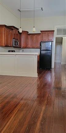 3rd image of 3717 Iberville St