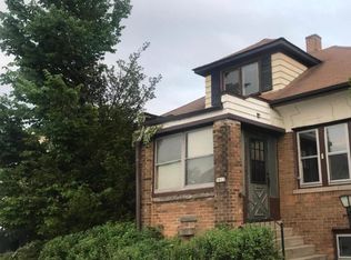 5613 W Greenfield Ave, West Allis, WI 53214