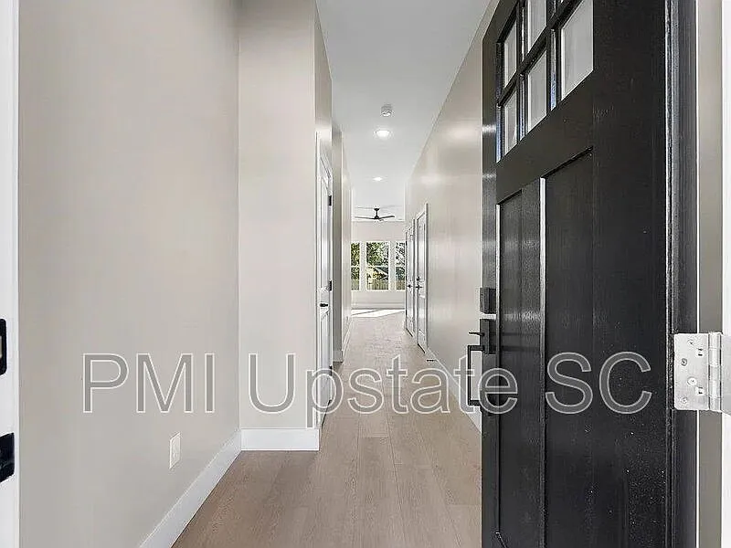 3 bed, 2.0 bath, $1,795 — Photo 2