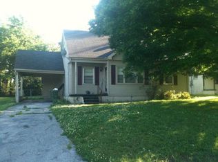 201 Hilltop Dr, Hopkinsville, KY 42240