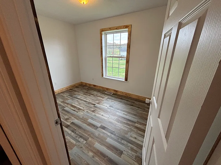 1549 Blaze Valley Rd — Photo 10
