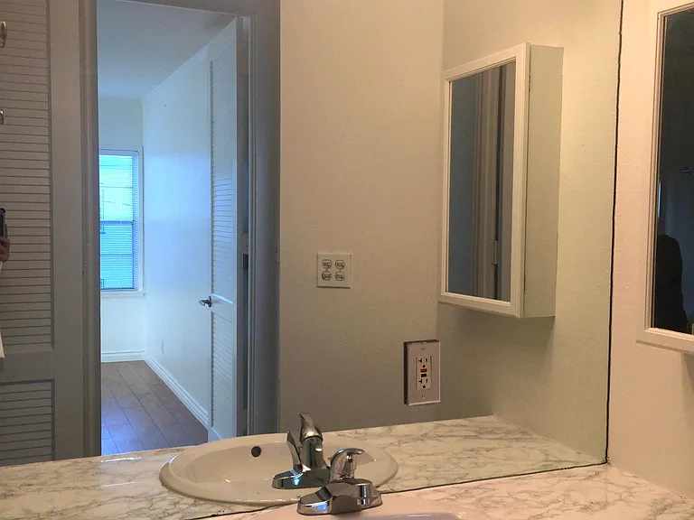 12104 W Sunset Blvd — Photo 9