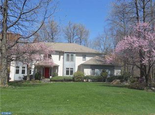 75 Locust Dr, Huntingdon Valley, PA 19006