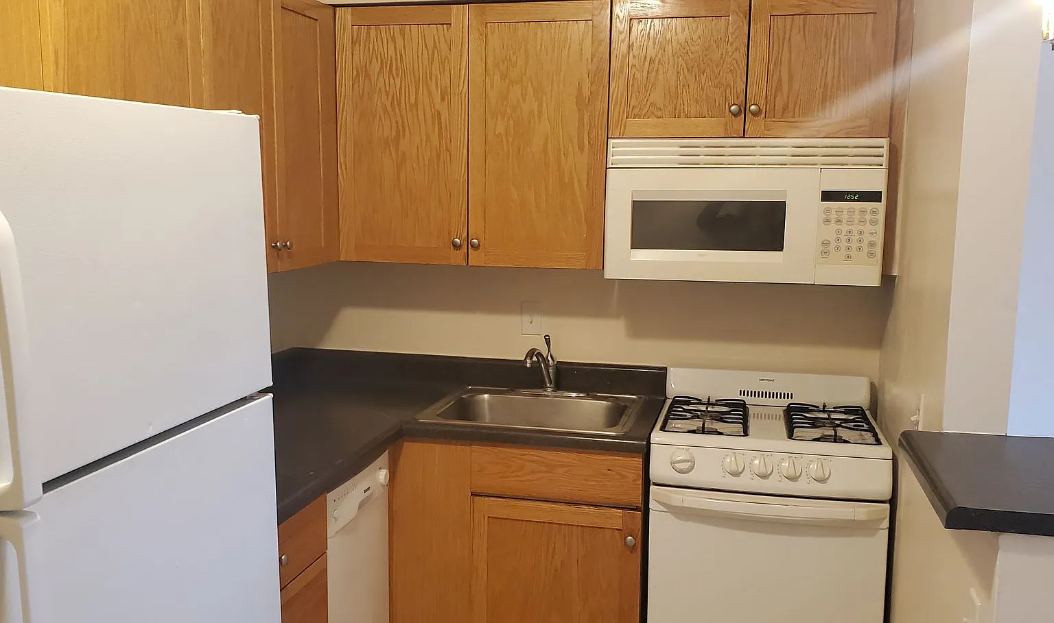 Mackenzie Place — Photo 3