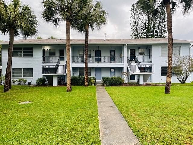 2501 Renatta Dr APT 4, Largo, FL 33770 | Zillow