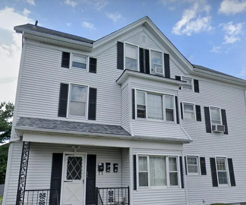 575 Mount Hope Ave #3