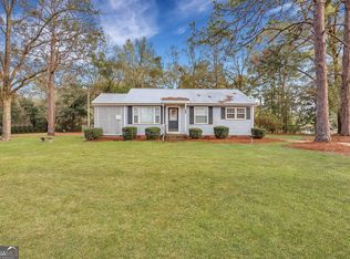 611 S Elm St, Jesup, GA 31546