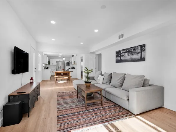 3131 Hyde Park Blvd, Los Angeles, CA 90043