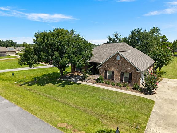 4th image of 176 Sunline Dr