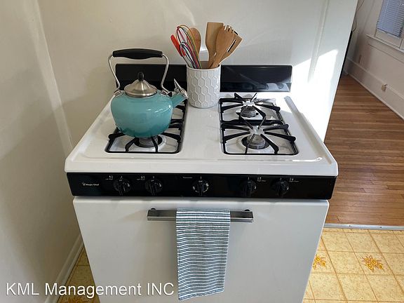 4th image of 1400 Fremont Ave #8