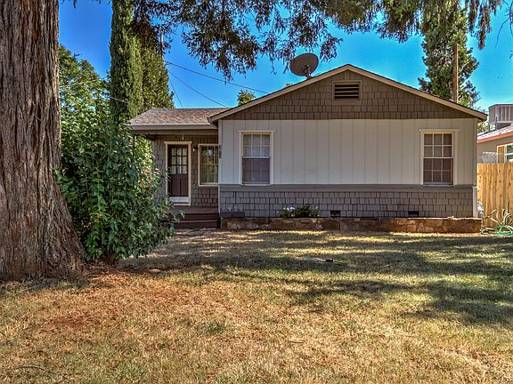 2nd image of 3912 La Mesa Ave