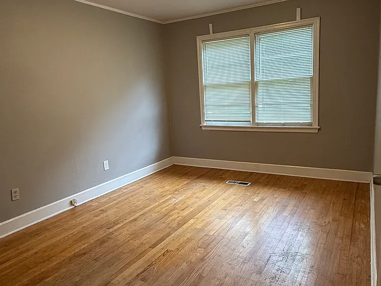 1514 Highland Ave — Photo 17