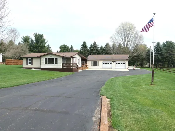 6264 Wildwood Dr, Elwell, MI 48832