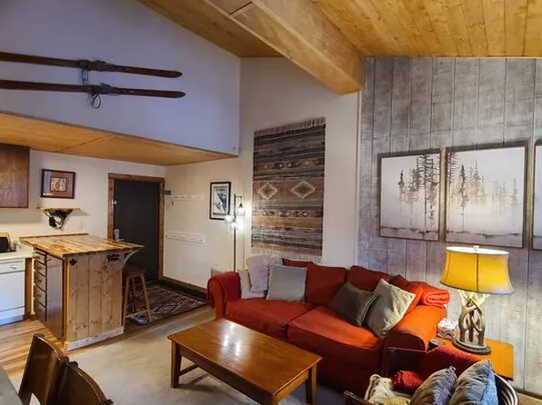 3253 Meridian Blvd, Mammoth Lakes, CA 93546