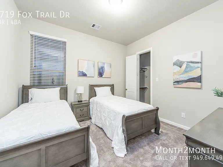 8719 Fox Trail Dr — Photo 24