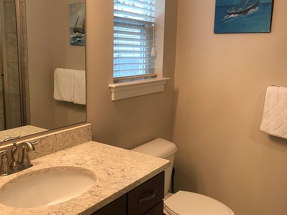 5th image of 3982 Shady Oaks Dr