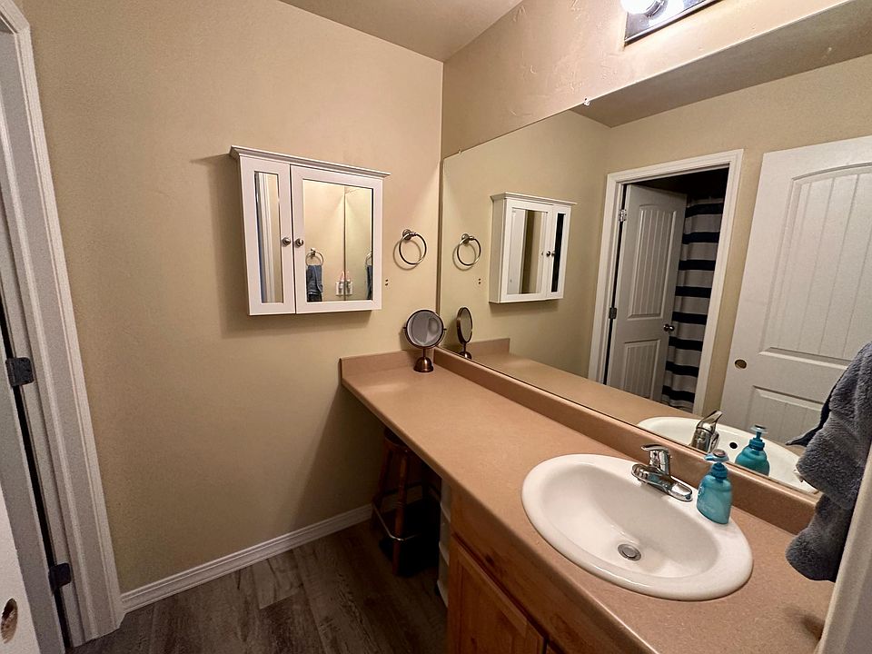1st image of 8271 S Oak Vista Dr