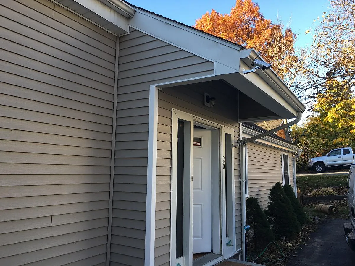 20 Chequeset Road — Photo 3