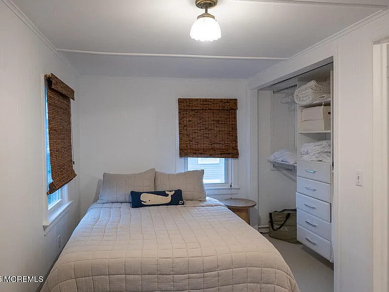 610 Ocean Rd — Photo 10