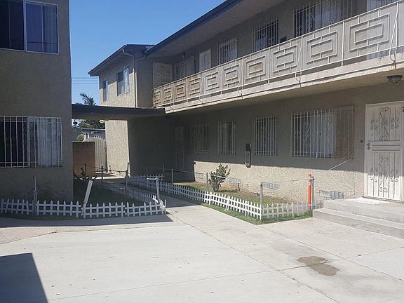 3rd image of 1926-1930 W Jefferson Blvd #30-3