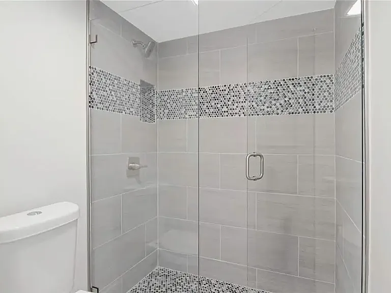 2505 Bay Dr — Photo 14