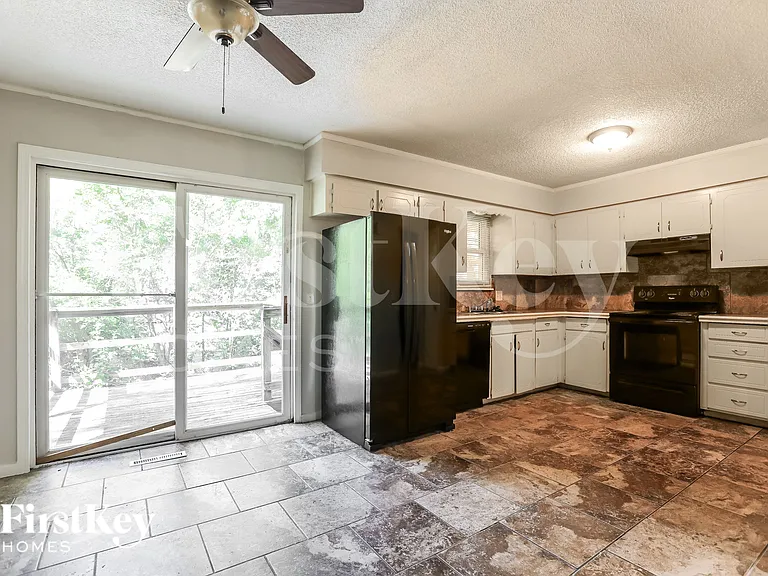 1805 SW Speas Dr — Photo 5