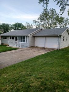 1 Sandcreek Pl, Decatur, IL, 62521