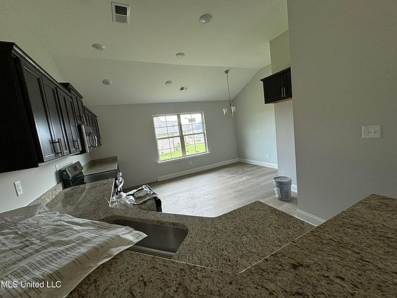 2nd image of 5968 Uselton Dr