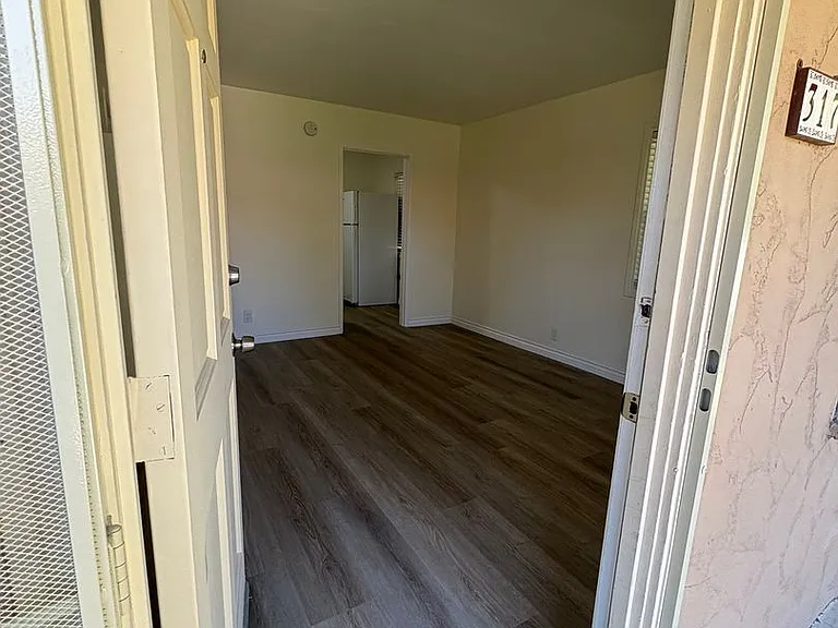 Greenranch Apartments — Photo 35