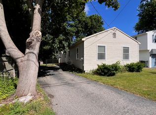 7 Lafayette St, Saco, ME 04072