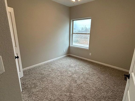 5th image of 14010 Longstreet Rd #17