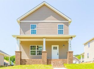 105 Arthur St, Dalton, GA 30721