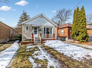 84 Saint Hubert Ave, Toronto, ON M4J 3Z5