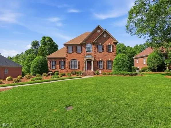 3569 Burnley Dr, Clemmons, NC 27012
