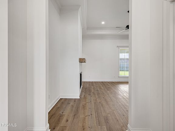 2nd image of 102 Gentle Island Dr